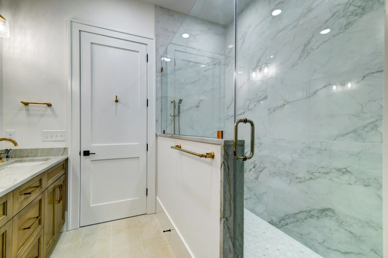 2706 Old Oak Walk Photo 30