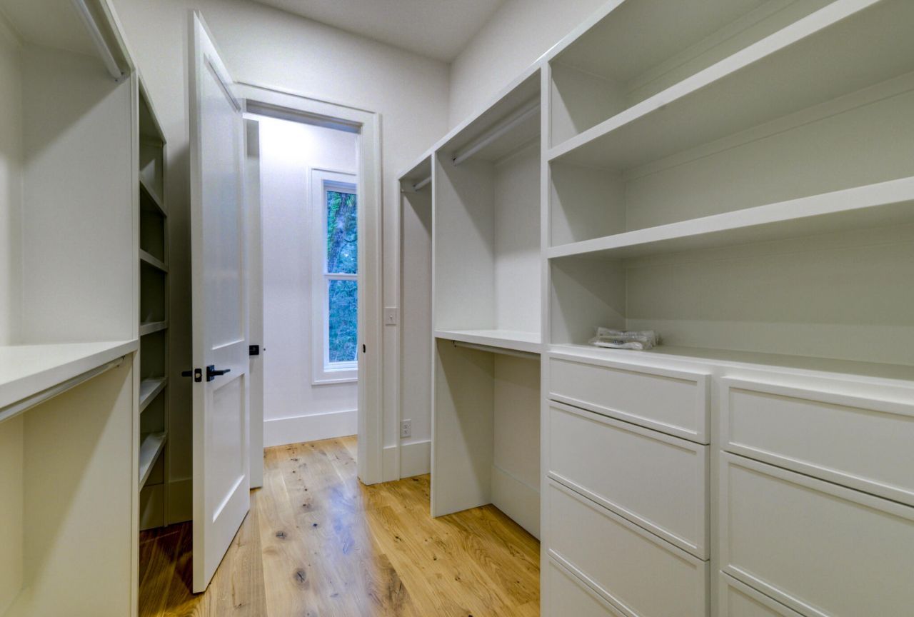 2706 Old Oak Walk Photo 32