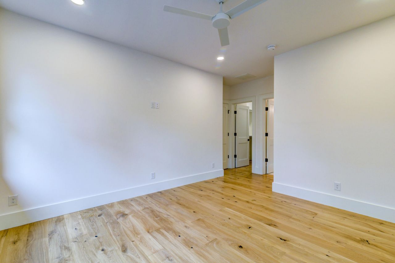 2706 Old Oak Walk Photo 43