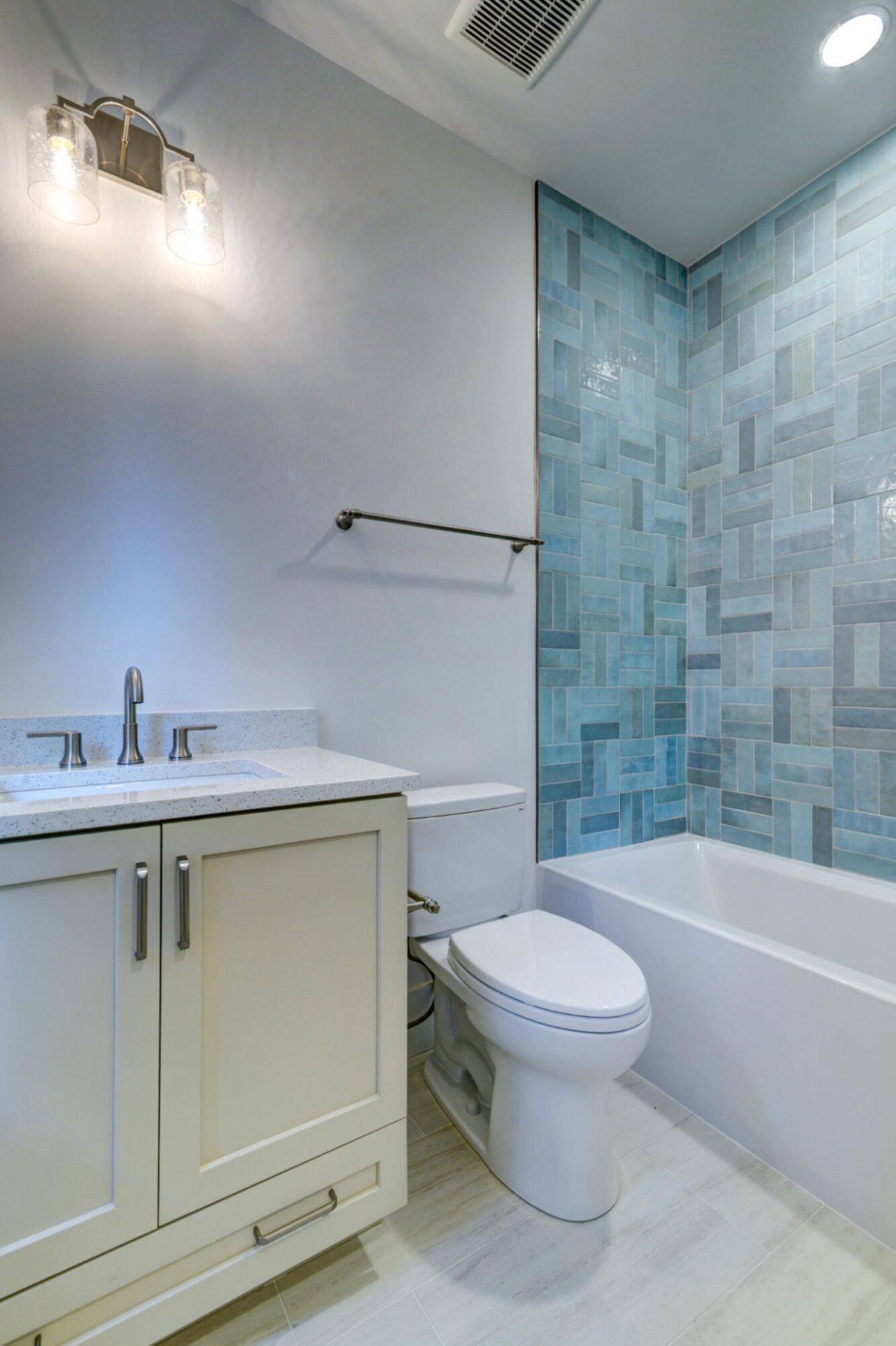 2706 Old Oak Walk Photo 50