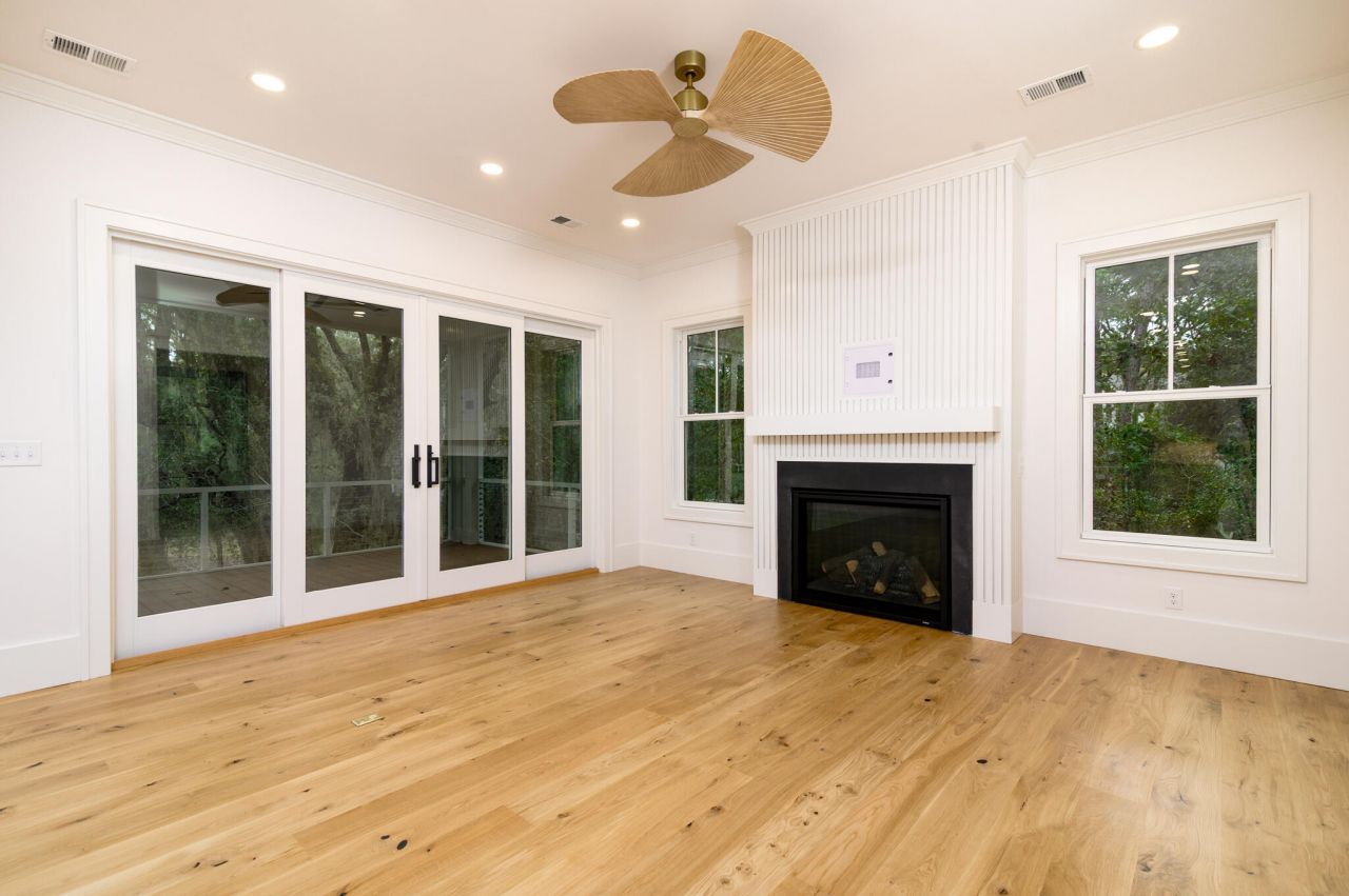 2706 Old Oak Walk Photo 7