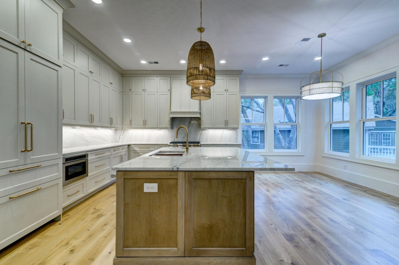 2706 Old Oak Walk Photo 9