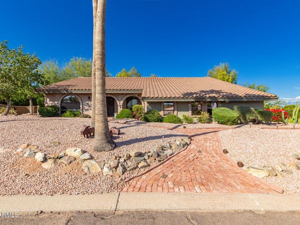 10435 N NICKLAUS Drive, Fountain Hills, AZ 85268