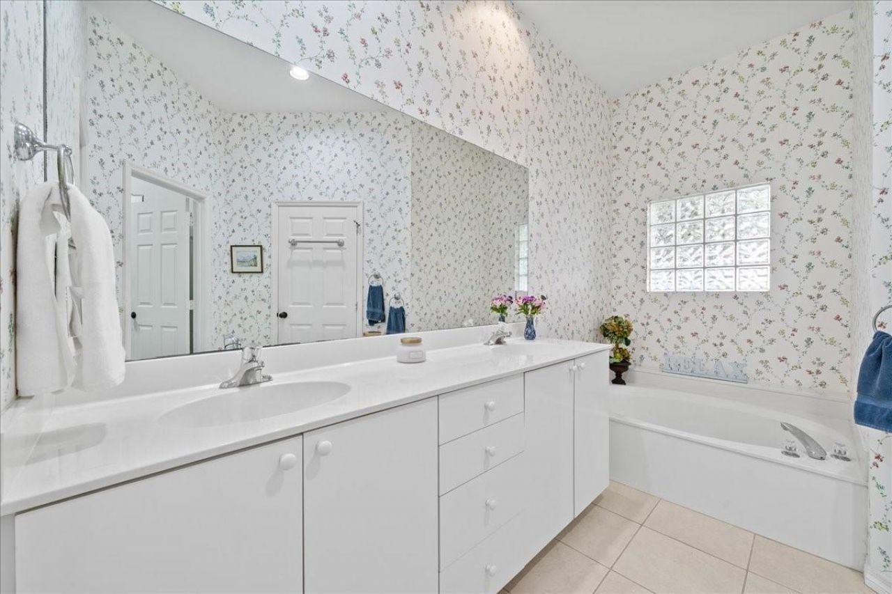 1725 Victoria Circle, Vero Beach, FL 32967 Photo