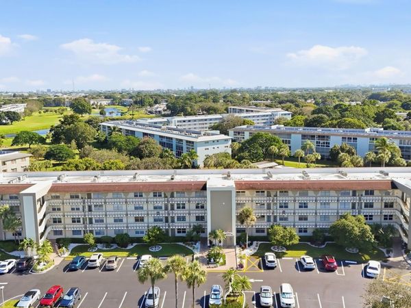 2901 Victoria Circle, Unit B-2, Coconut Creek, FL 33066