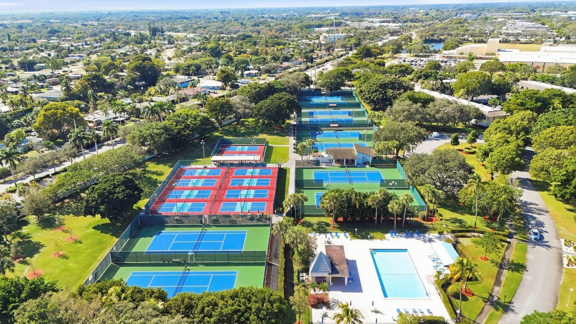 2901 Victoria Circle, Unit B-2, Coconut Creek, FL 33066 Photo