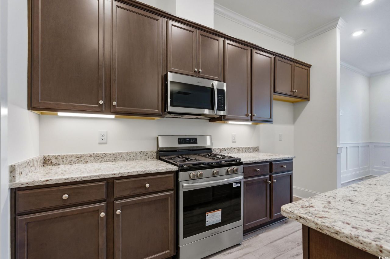 965 Hackler St. Photo 11