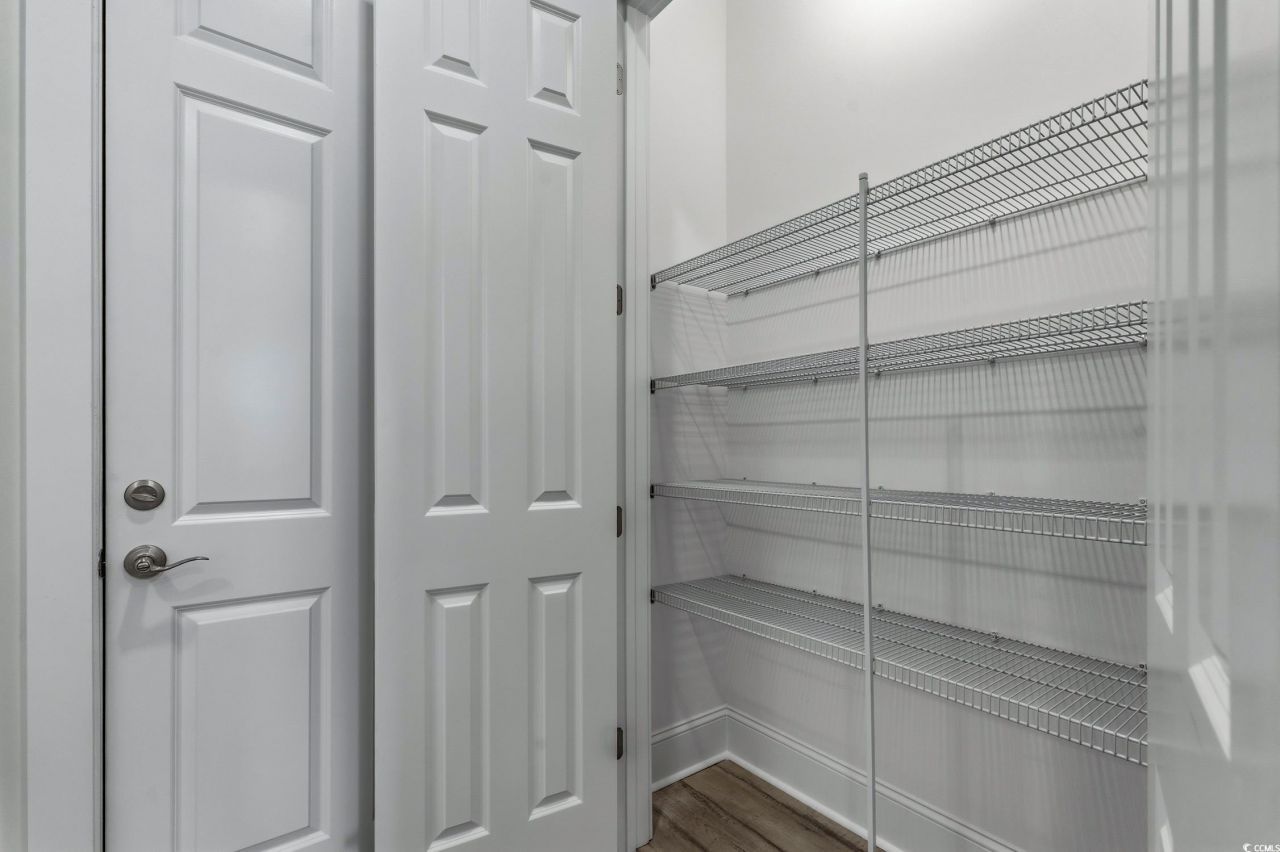 965 Hackler St. Photo 14