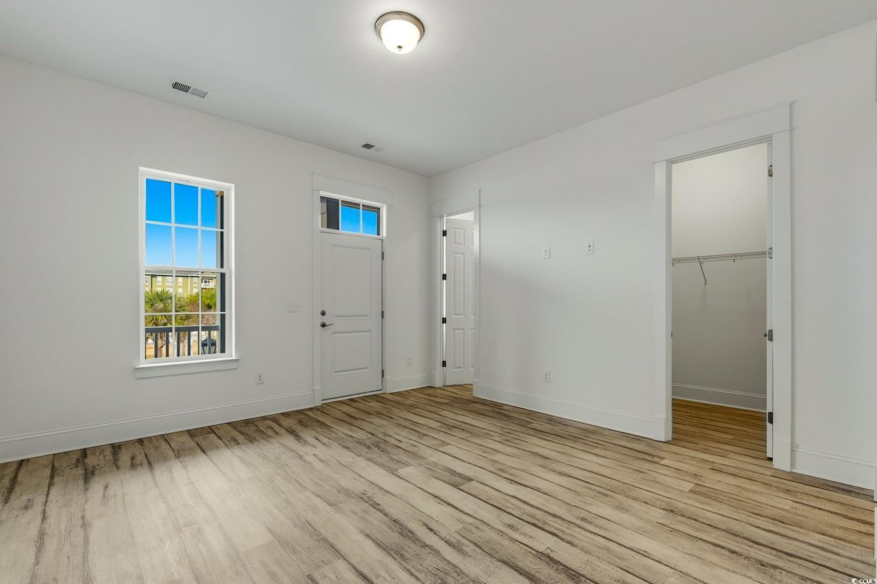 965 Hackler St. Photo 19