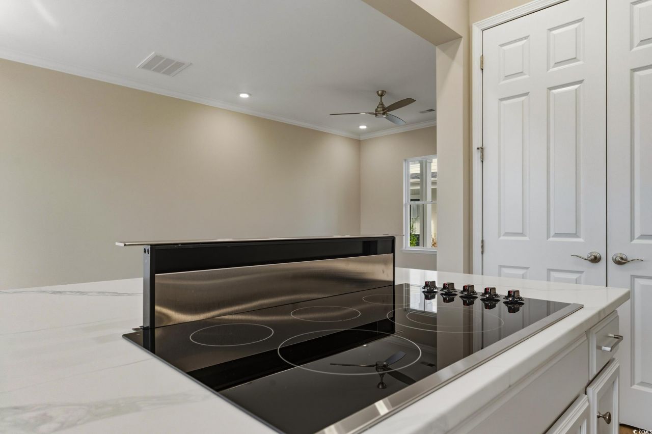 2800 Cook Circle Photo 10