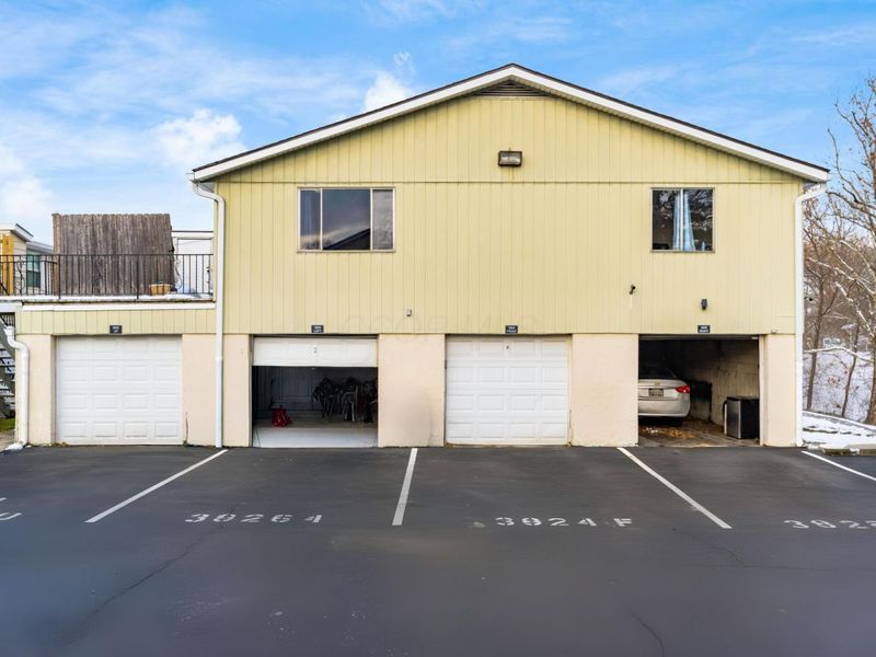 3830 Charbonnett Court, Unit 6A, Columbus, OH 43232 Photo 21