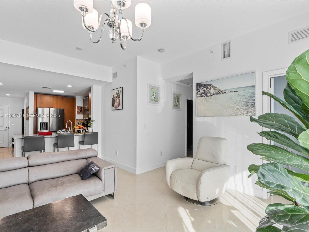 1945 S Ocean Dr, Unit 404, Hallandale Beach, FL 33009 Photo