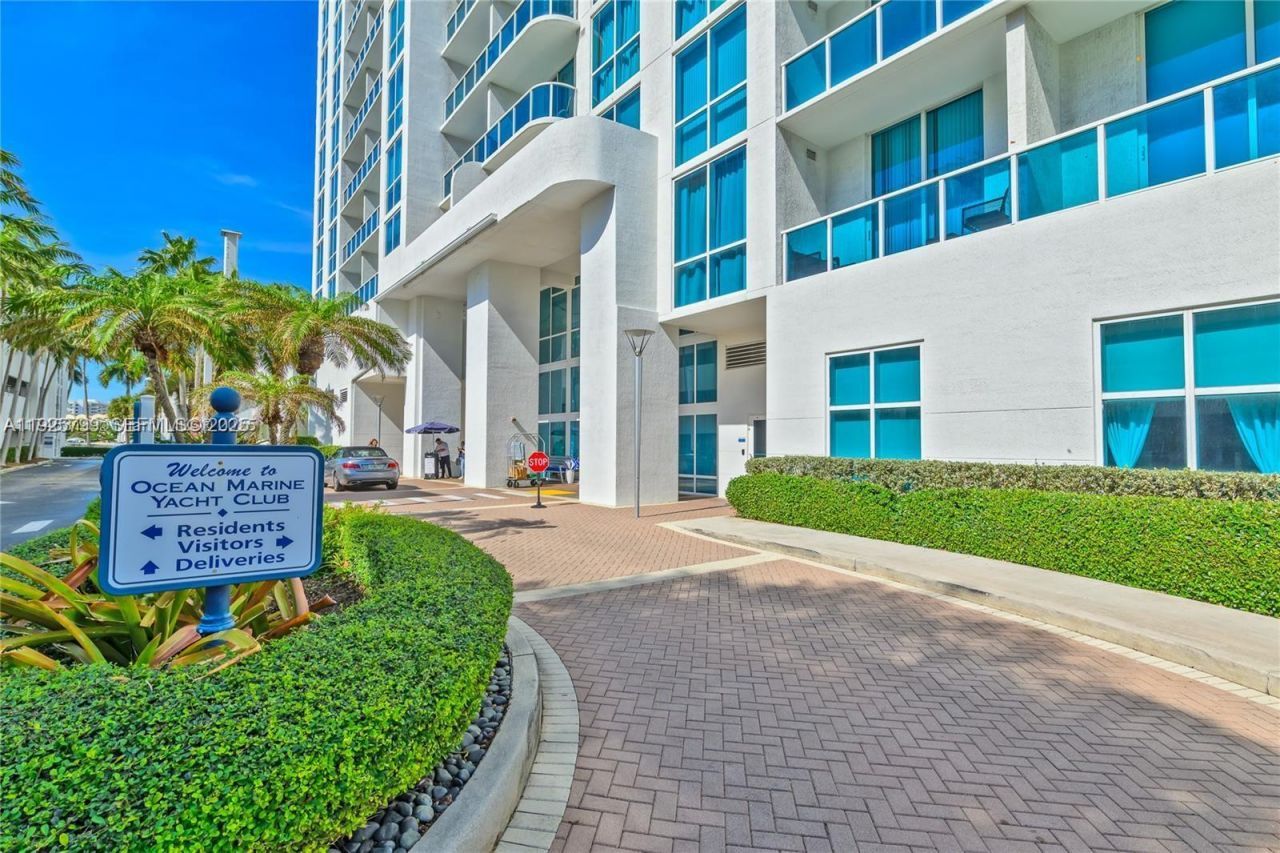 1945 S Ocean Dr, Unit 404, Hallandale Beach, FL 33009 Photo