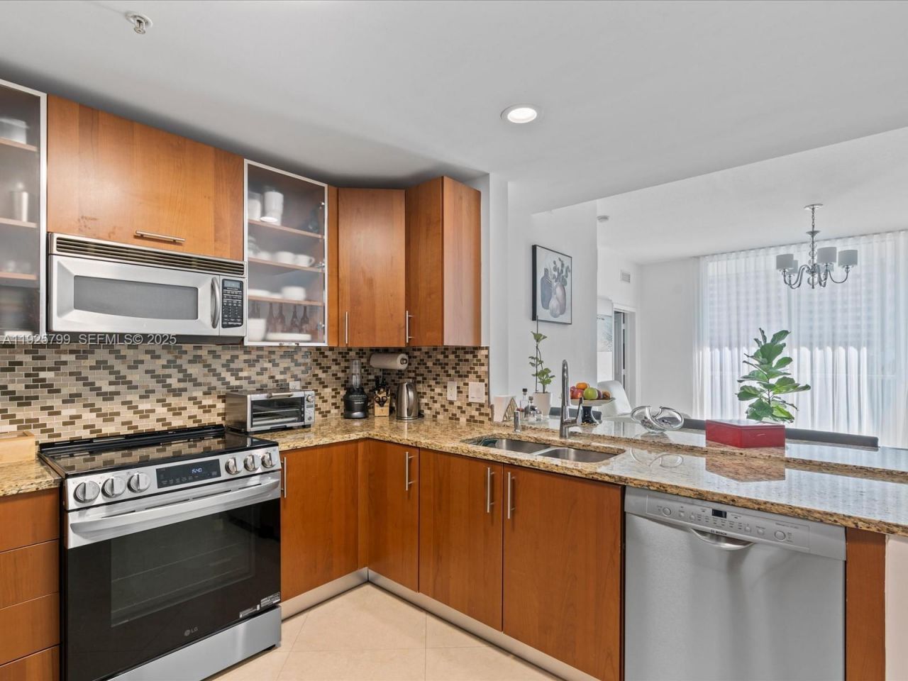 1945 S Ocean Dr, Unit 404, Hallandale Beach, FL 33009 Photo