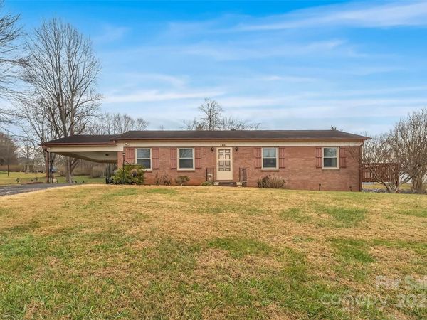 2580 Sweetbriar Circle, Lenoir, NC 28645