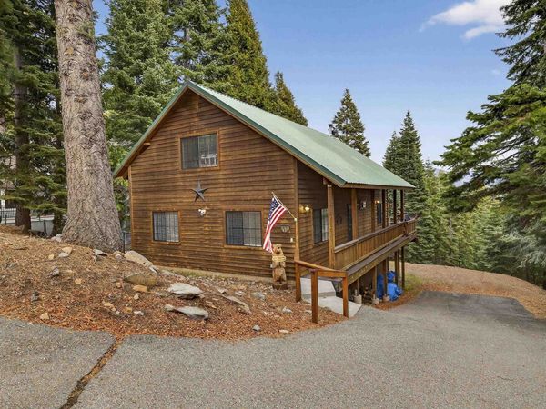 716 Lake Ridge Road, Lake Almanor, CA 00000