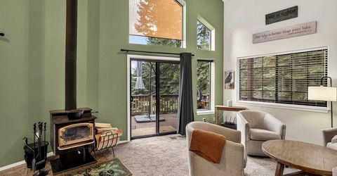 716 Lake Ridge Road, Lake Almanor, CA 00000 Photo