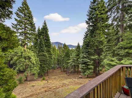 716 Lake Ridge Road, Lake Almanor, CA 00000 Photo