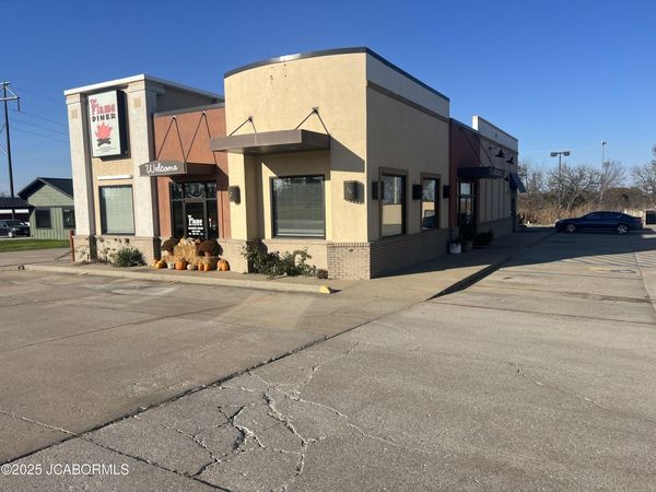 1020 W BUCHANAN STREET, California, MO 65018