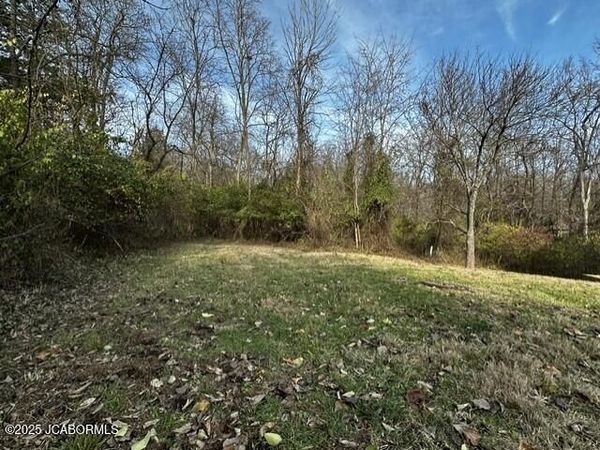 2313 BEASLEY COURT, Jefferson City, MO 65101