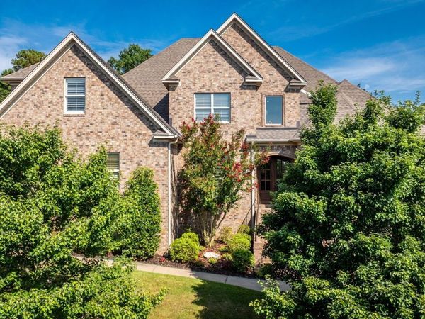 8 Ledge Rock Cove, Little Rock, AR 72211