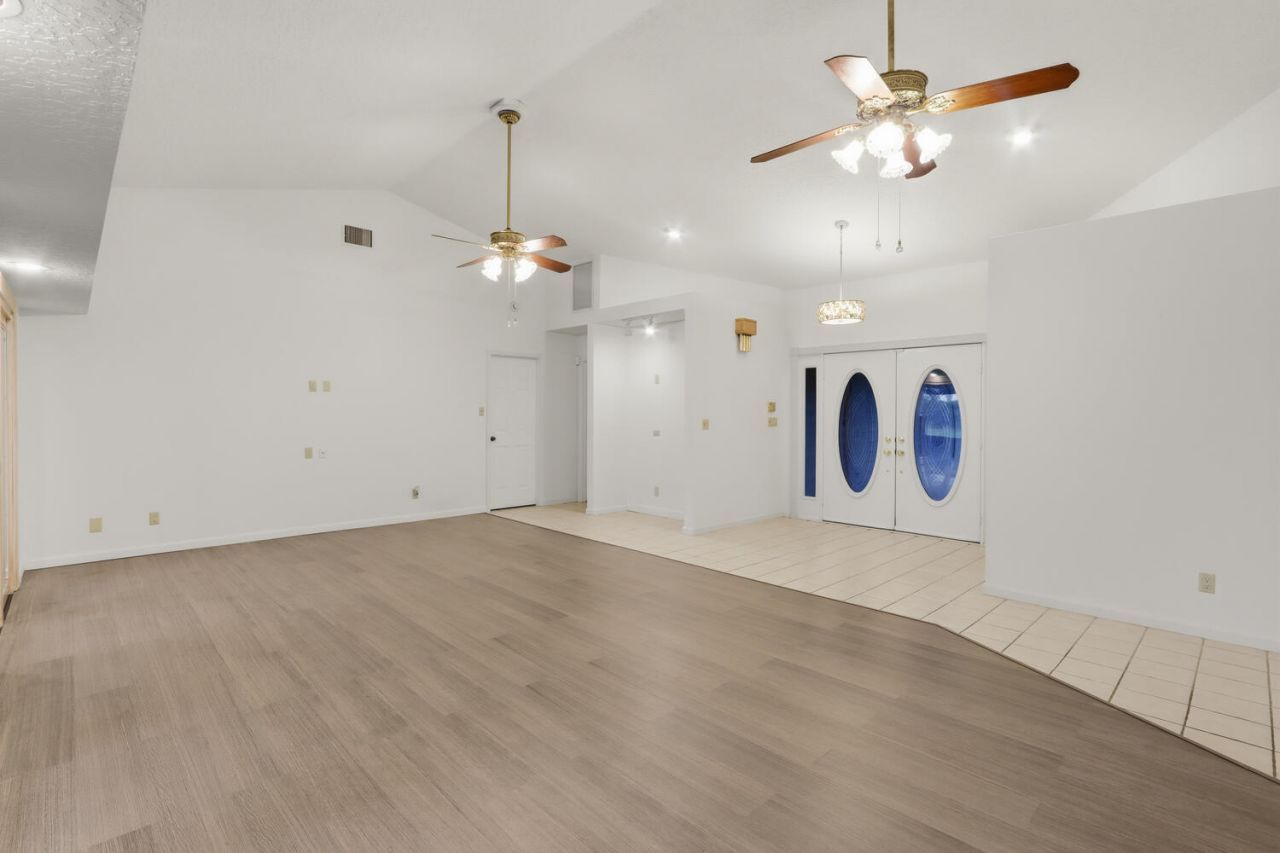 10340 SE Jupiter Narrows Drive, Hobe Sound, FL 33455 Photo