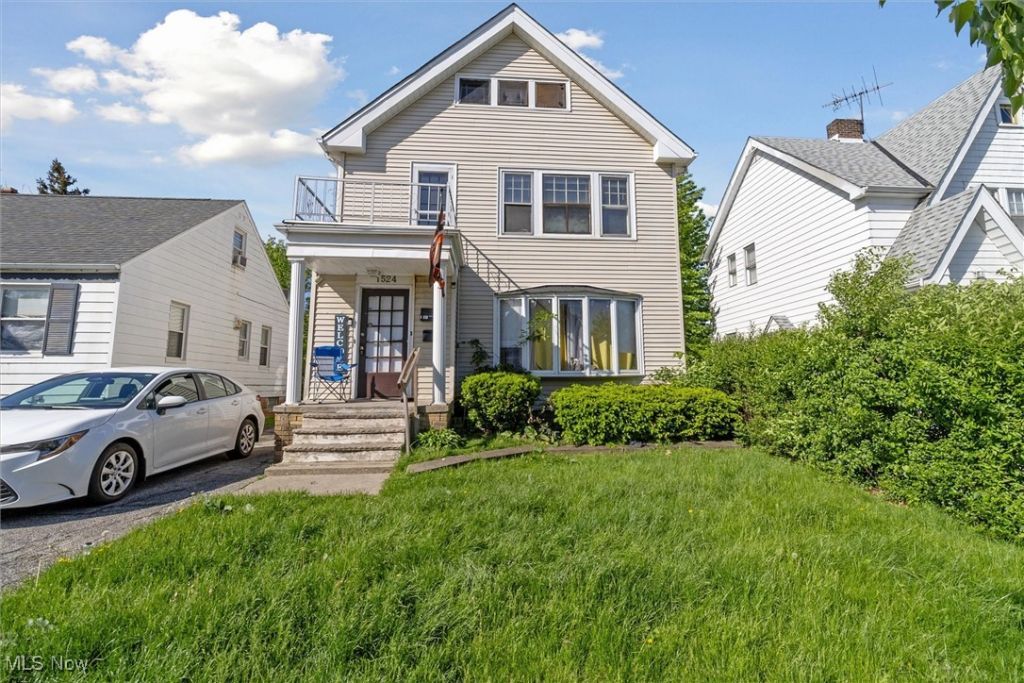 1524 E 204th Street, Euclid, OH 44117 Main Photo