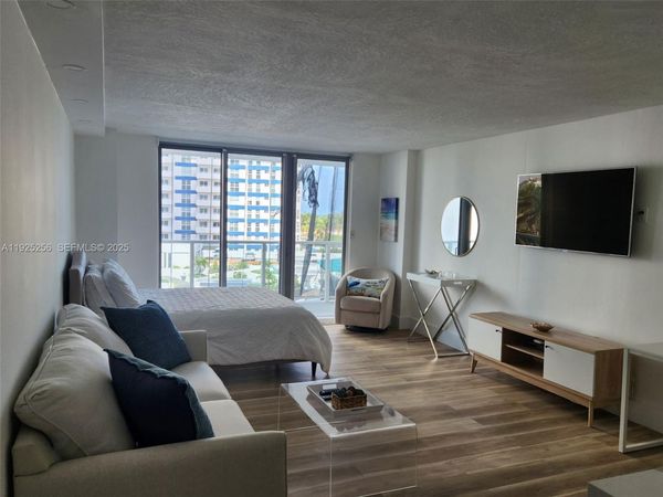3180 S Ocean Dr, Unit 307, Hallandale Beach, FL 33009