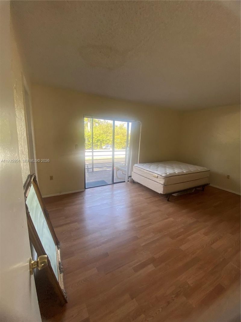 13500 NE 3rd Ct, Unit 205, North Miami, FL 33161 Photo