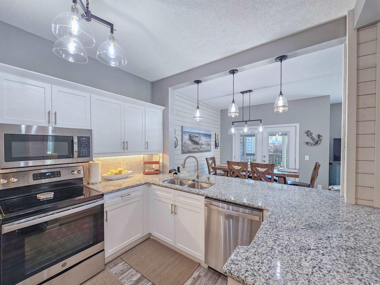 820 Castleford Circle Photo 11