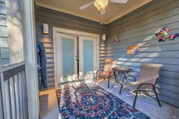 820 Castleford Circle photo 4