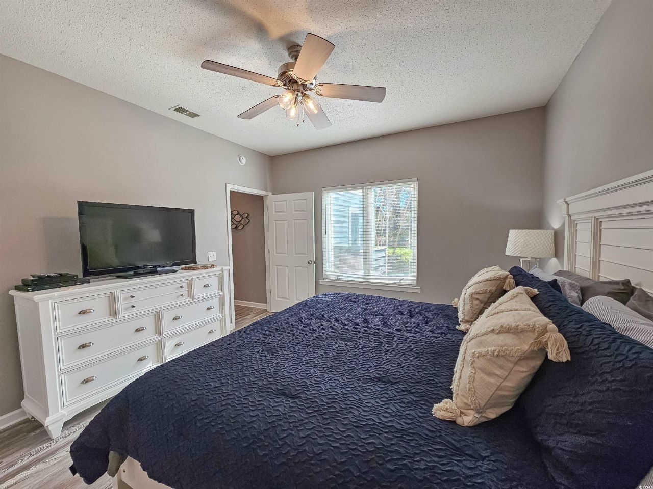 820 Castleford Circle Photo 24