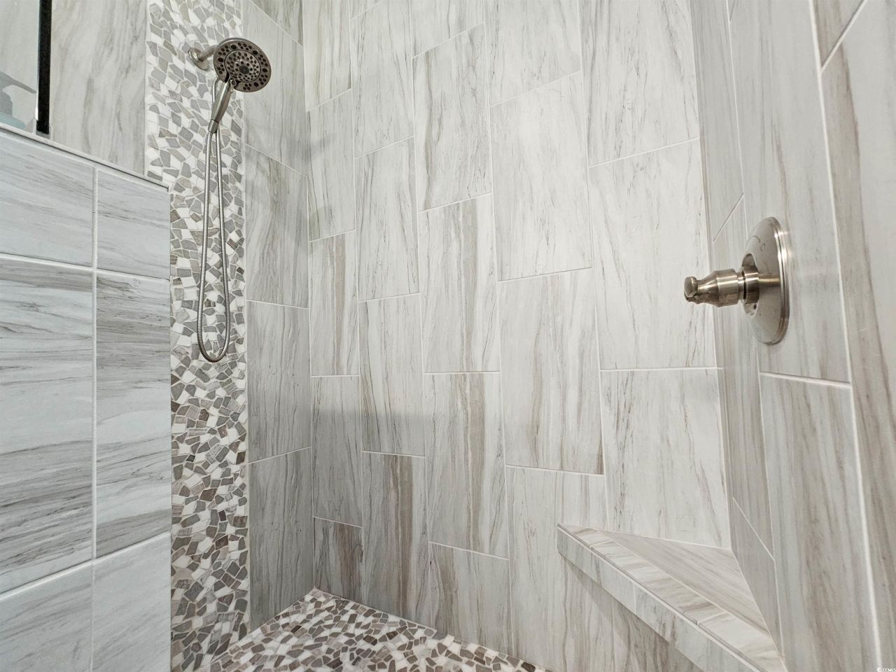 820 Castleford Circle Photo 27