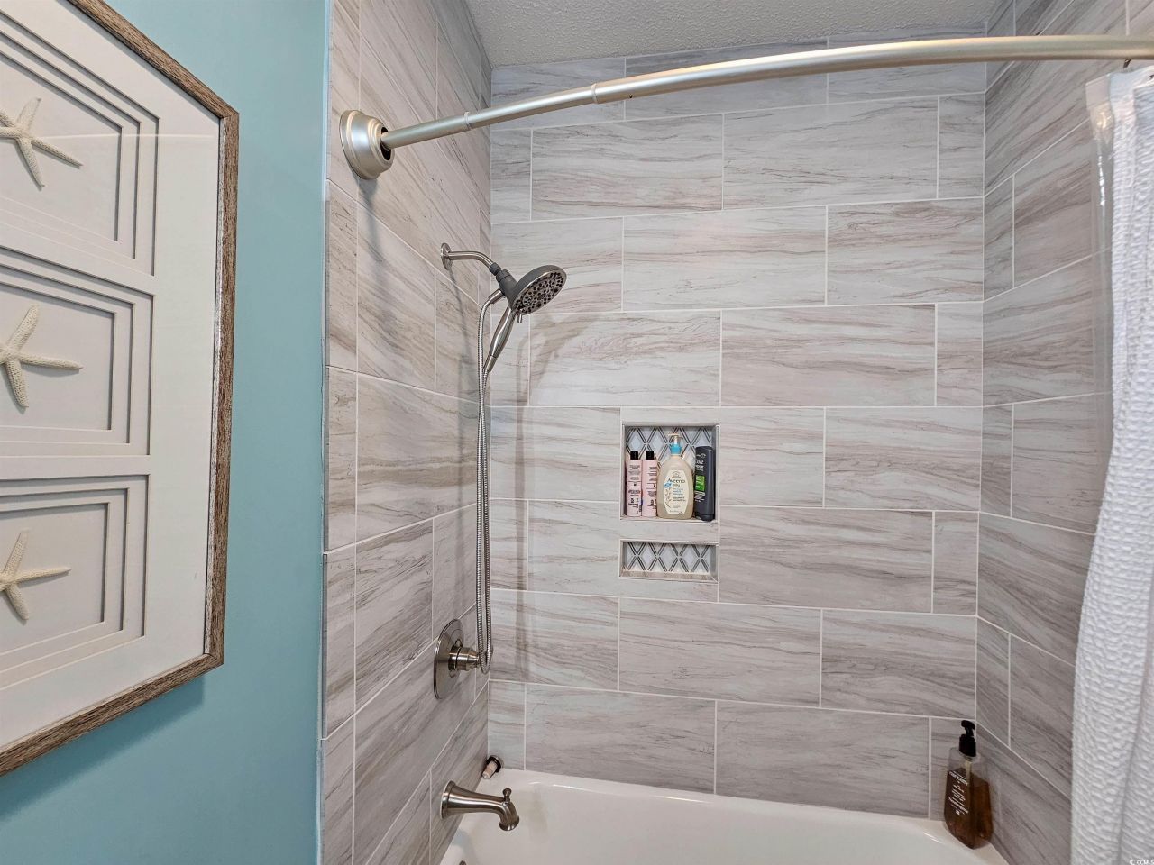 820 Castleford Circle Photo 32