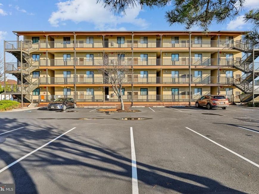 203 33rd Street, Unit 104, Ocean City, MD 21842 Main Photo