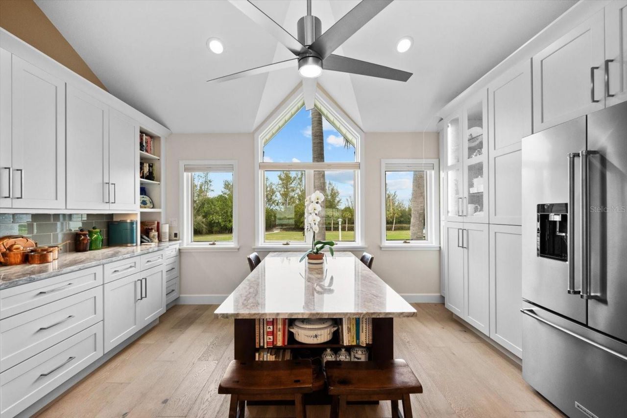 71 Tidy Island Boulevard, Bradenton, FL 34210 Photo