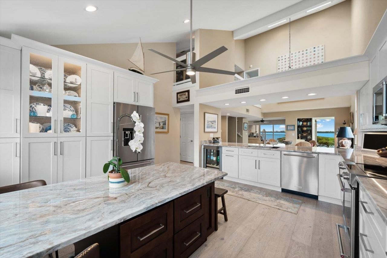 71 Tidy Island Boulevard, Bradenton, FL 34210 Photo