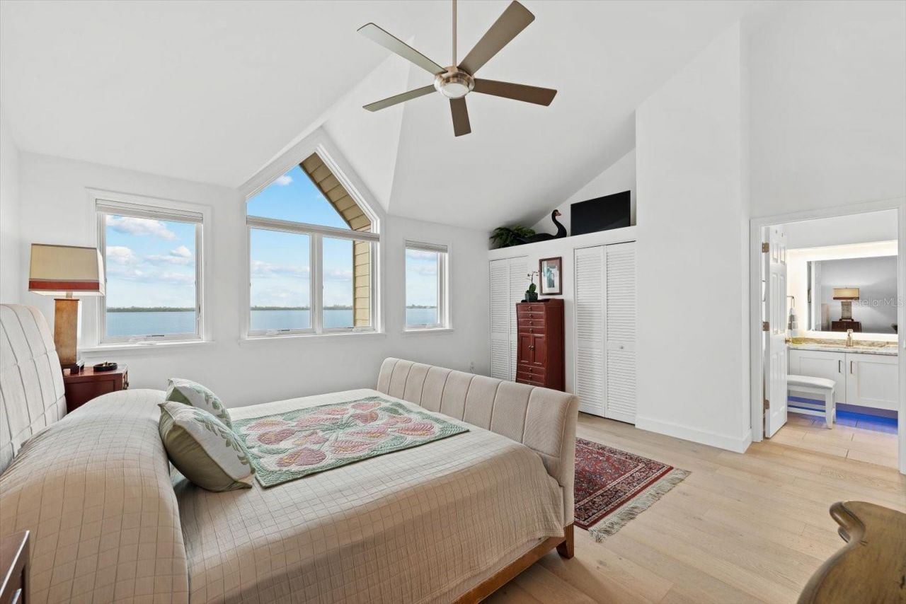 71 Tidy Island Boulevard, Bradenton, FL 34210 Photo