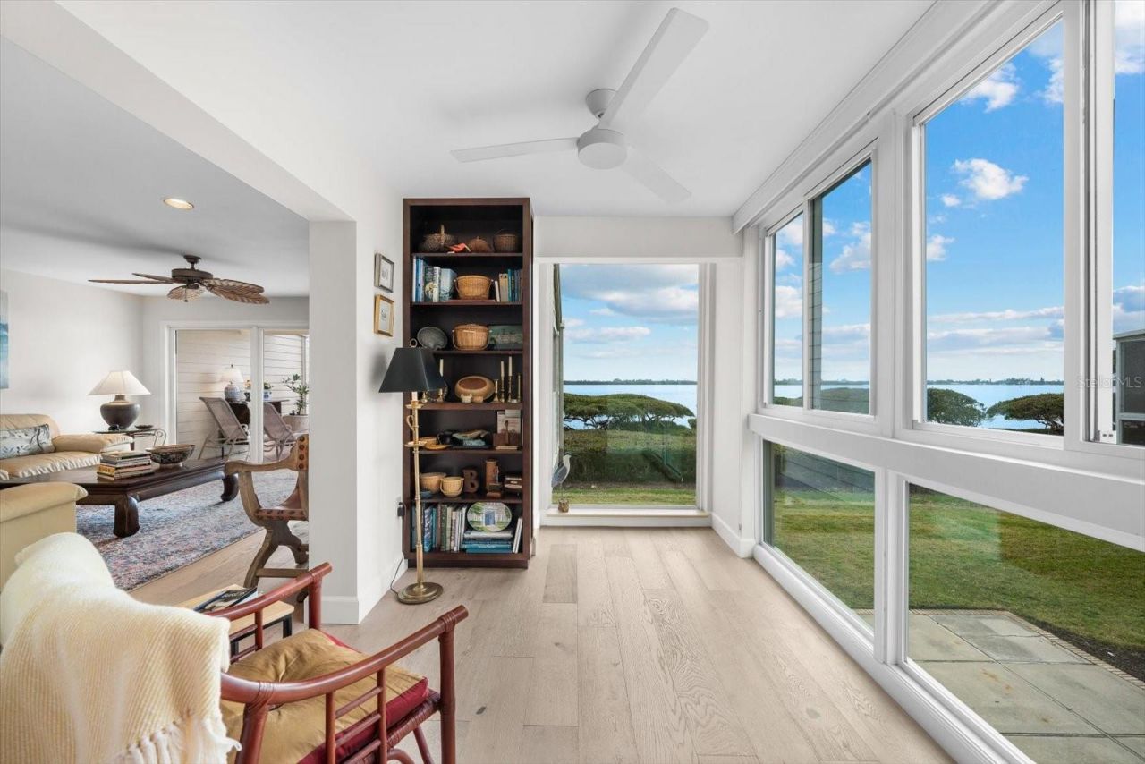 71 Tidy Island Boulevard, Bradenton, FL 34210 Photo