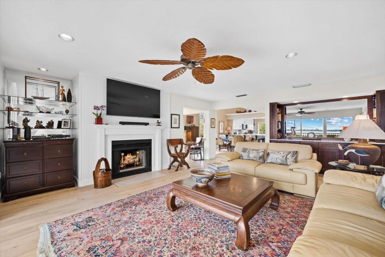 71 Tidy Island Boulevard, Bradenton, FL 34210 Photo