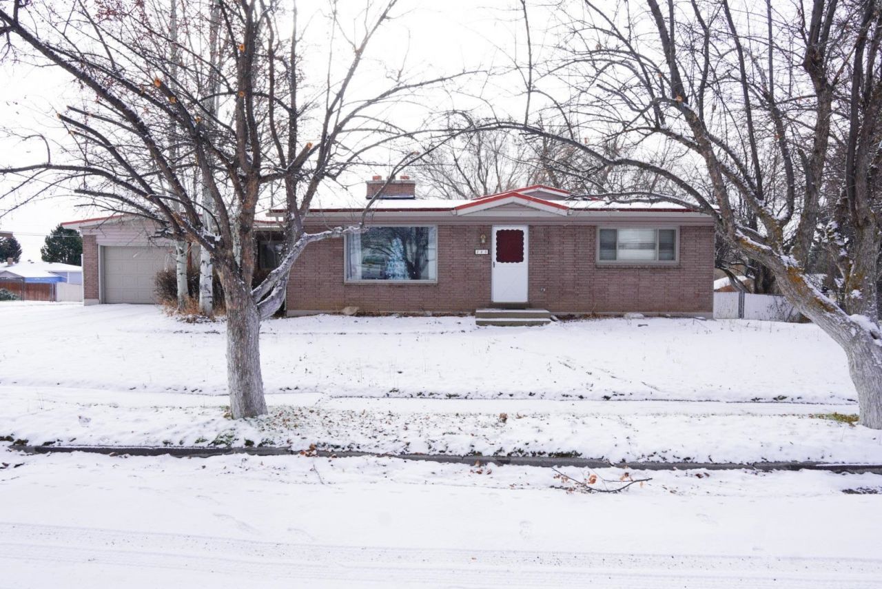 240 E 3rd N, Soda Springs, ID 83276 Main Photo