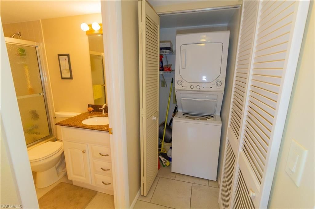 8200 Summerlin Village Cir, Unit 101, Fort Myers, FL 33919 Photo