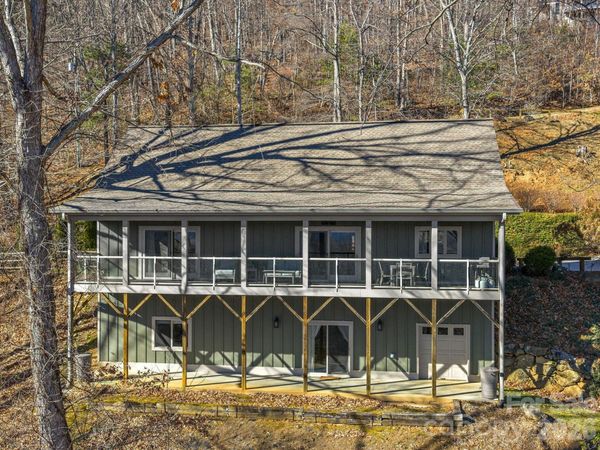 26 Ashewood Lane, Waynesville, NC 28786