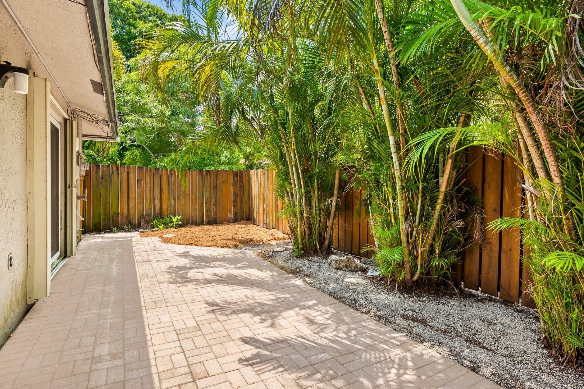 615 SW 16th Court, Unit 2N, Fort Lauderdale, FL 33315 Photo