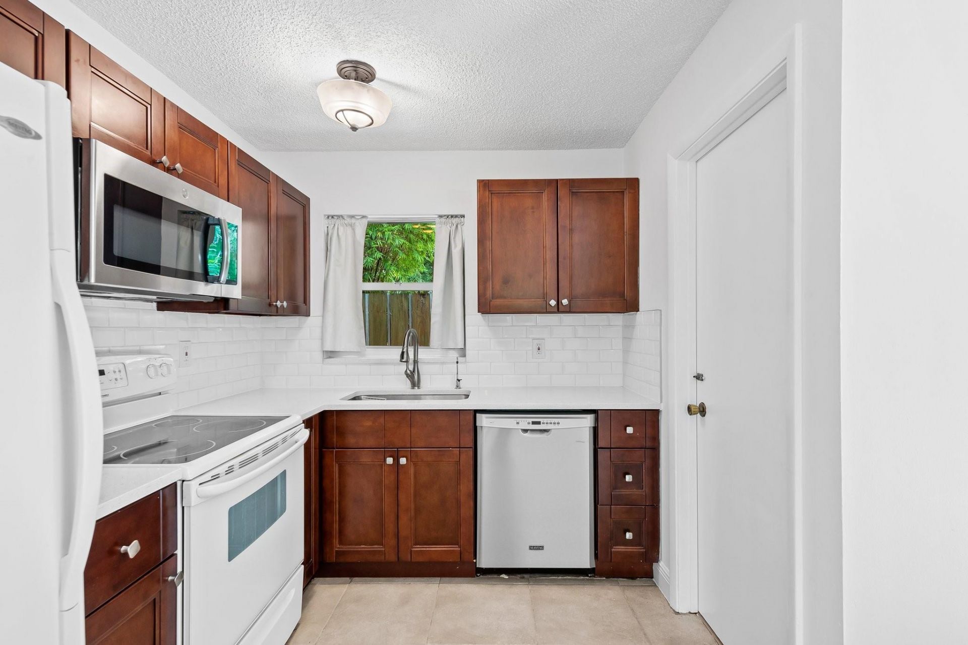 615 SW 16th Court, Unit 2N, Fort Lauderdale, FL 33315 Photo