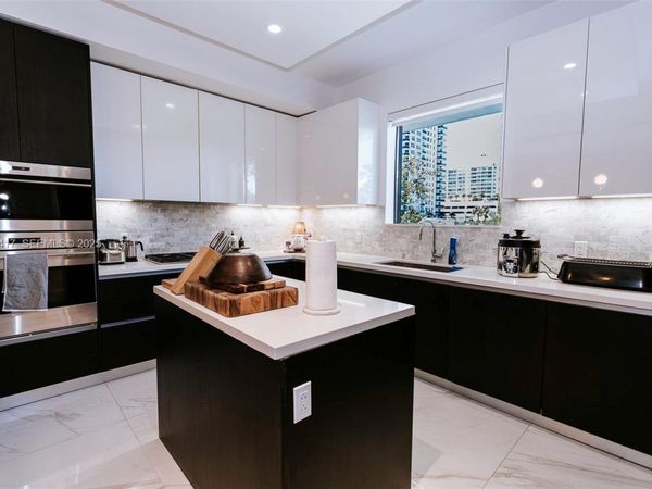 3040 N Ocean Blvd, Unit N105, Fort Lauderdale, FL 33308