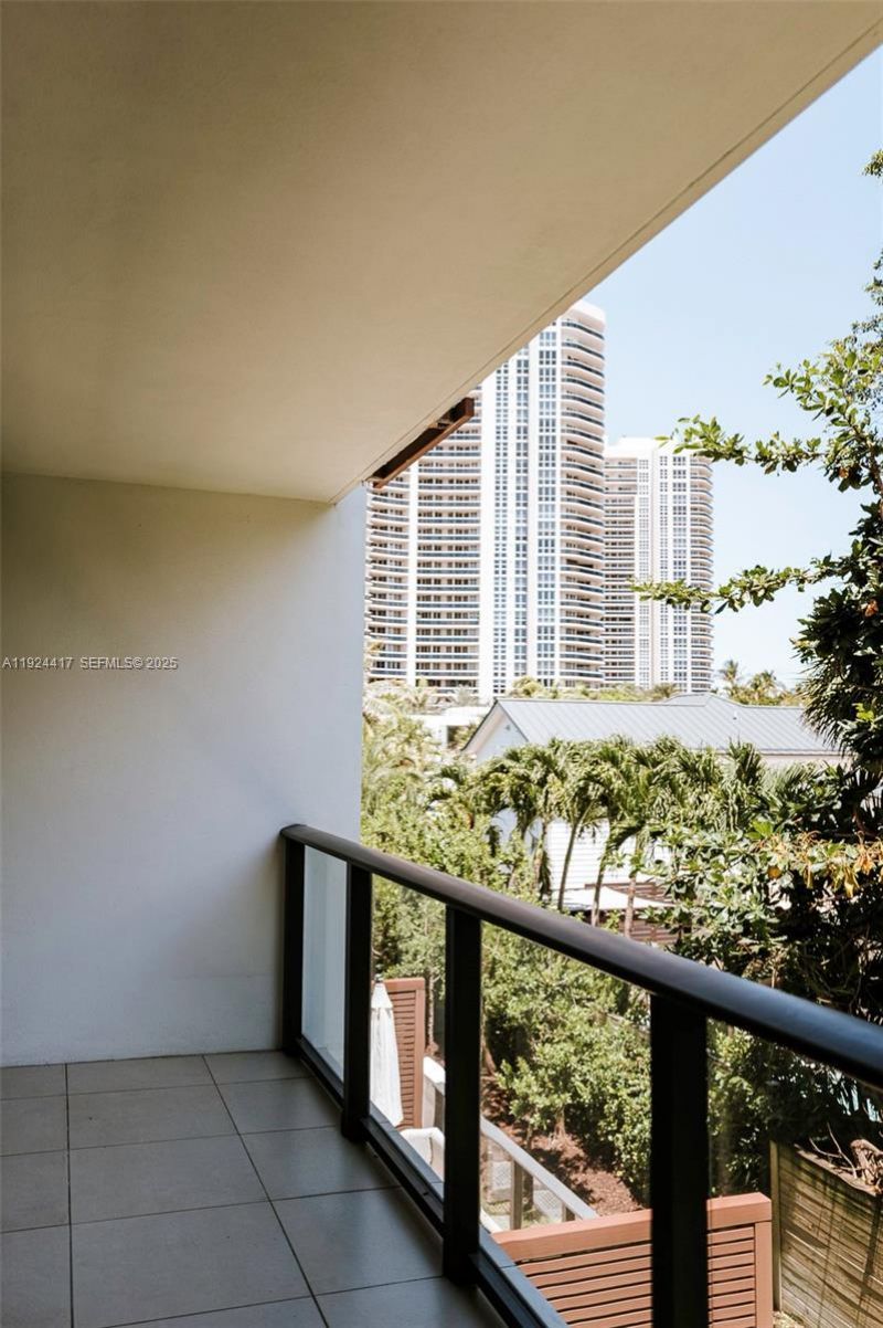 3040 N Ocean Blvd, Unit N105, Fort Lauderdale, FL 33308 Photo