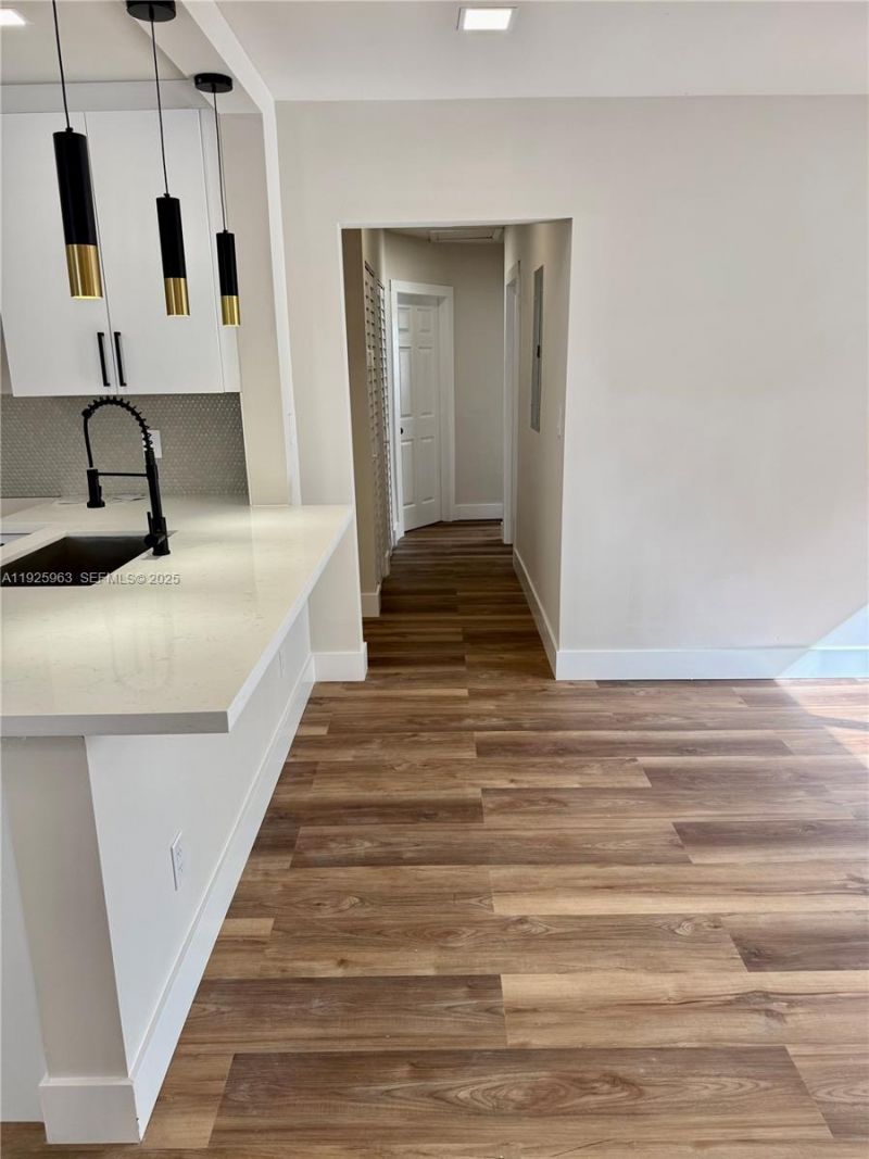 7951 NW 30th St, Davie, FL 33024 Photo