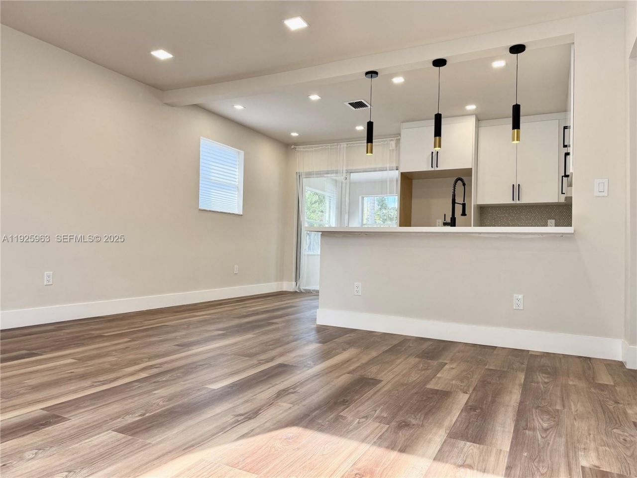 7951 NW 30th St, Davie, FL 33024 Photo