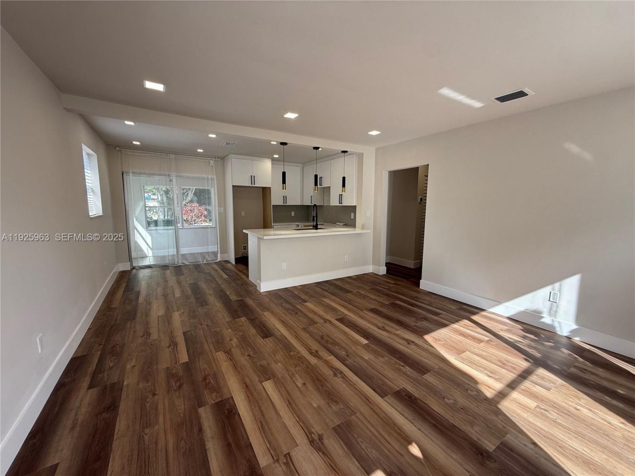 7951 NW 30th St, Davie, FL 33024 Photo